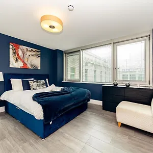 https://designer-1bed-flat-1mins-walk-to-sea-easy-parking.brighton-hotels-england.com